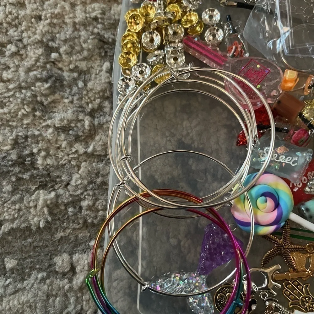 DIY keychain/jewelry bundle….Bangle’s, keychains, Necklaces, various charms